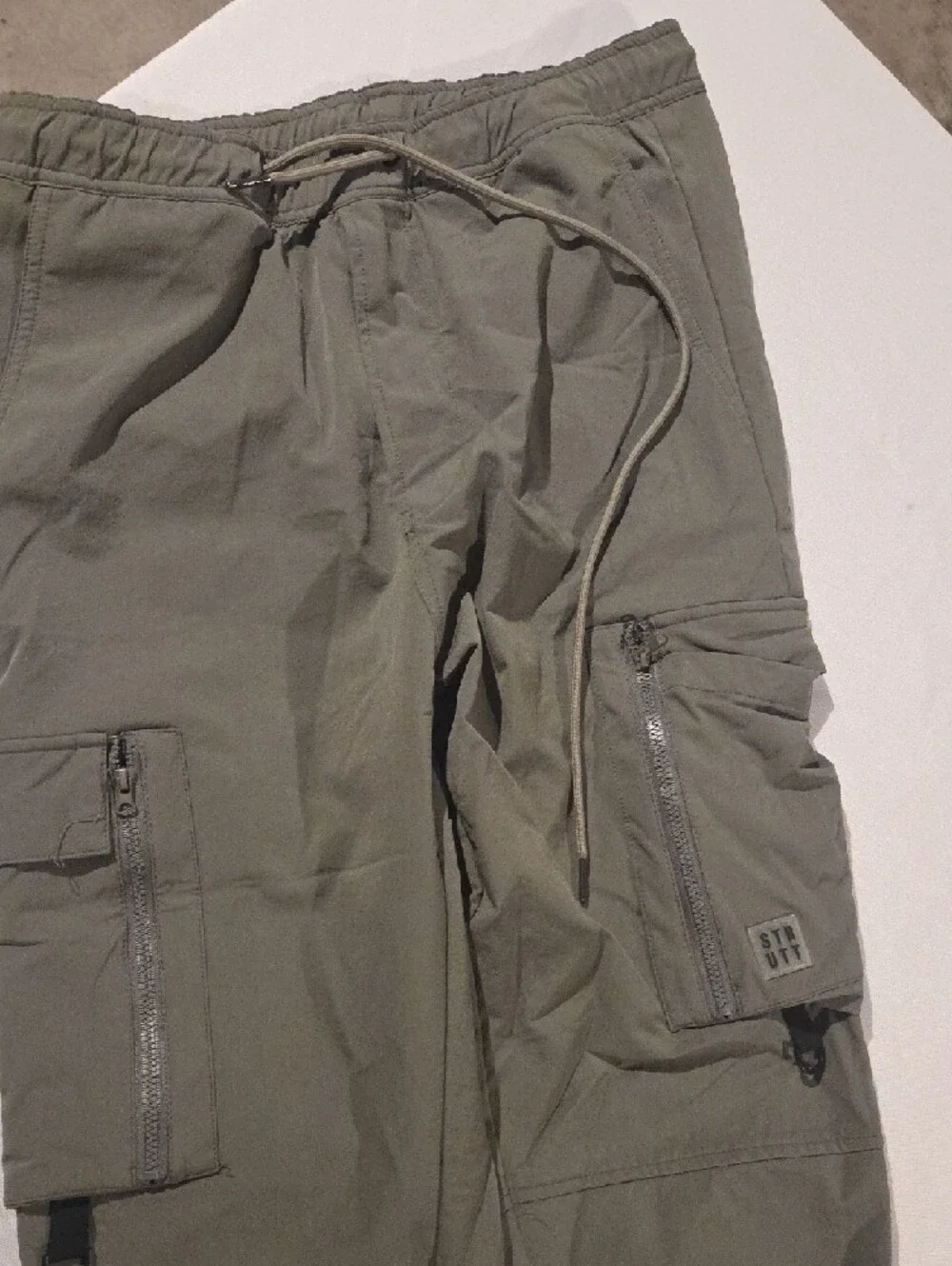 Strut! Men's Olive Green Drawstring Cargo Pants